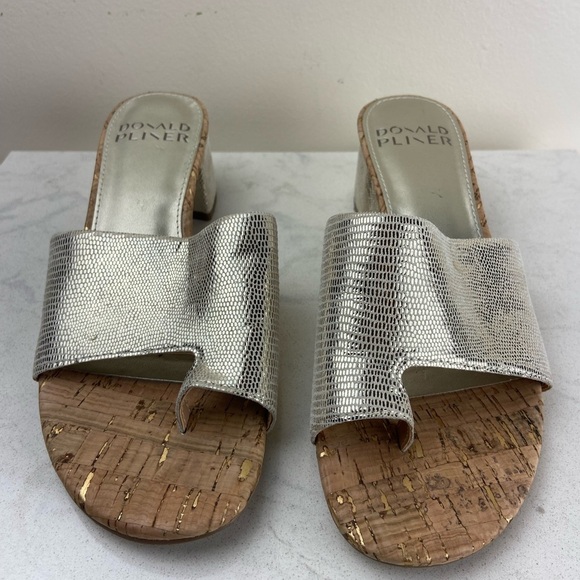 Donald Pliner Naia Embossed Metallic Sandals - Picture 4 of 9